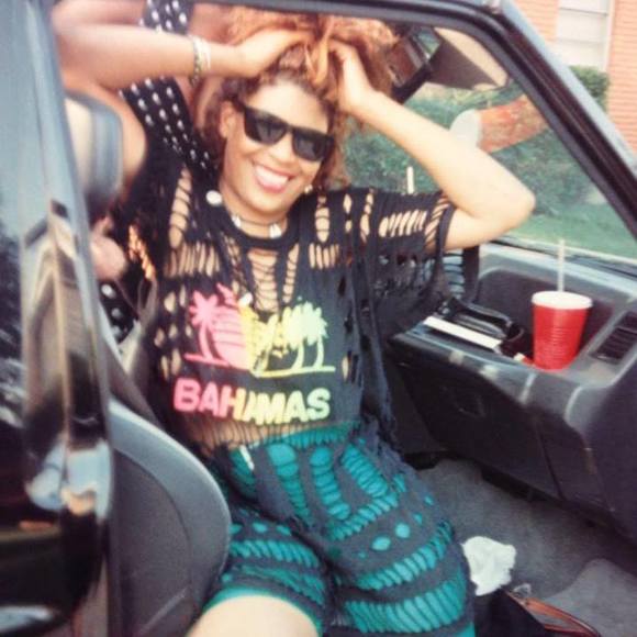 Meet your Posher, Carol - Picture 1 of 3